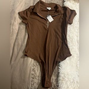 ⭐️Rue 21 Brown Ribbed Bodysuit w/ Zipper Y2K NWT